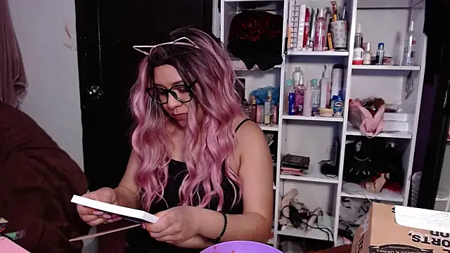 Snapshot of lil_daisy7 chatting on January 31, 2025, 4:47 am lil daisy7 online show from January 31, 2025, 4:47 am