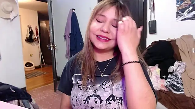 Snapshot of lil_daisy7 chatting on February 7, 2025, 4:27 am lil daisy7 online show from February 7, 2025, 4:27 am