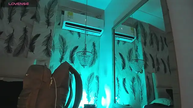 Snapshot of Vivi_prinncess chatting on October 3, 2025, 10:55 pm Vivi prinncess online show from October 3, 2025, 10:55 pm