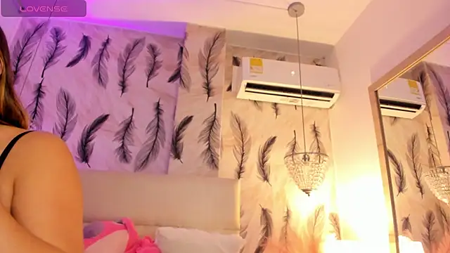 Snapshot of Vivi_prinncess chatting on February 10, 2026, 11:15 pm Vivi prinncess online show from February 10, 2026, 11:15 pm