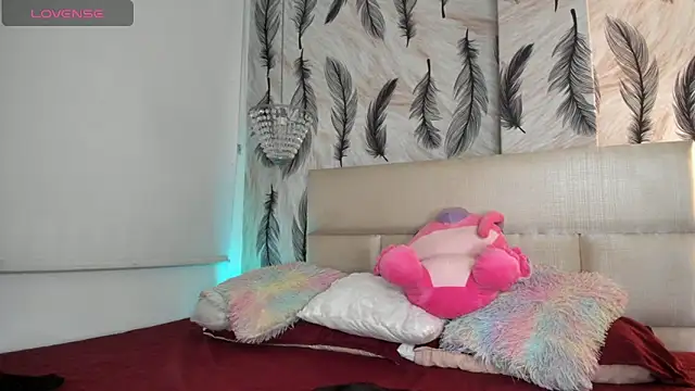 Snapshot of Vivi_prinncess chatting on February 21, 2026, 1:07 am Vivi prinncess online show from February 21, 2026, 1:07 am