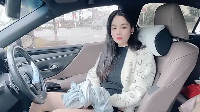 orla2021 online show from October 21, 2025, 2:00 am