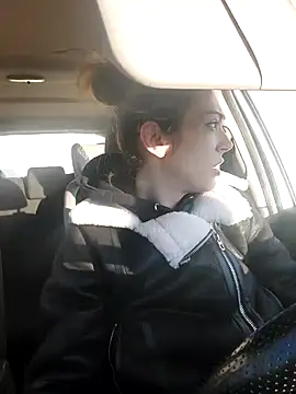 JoLeNe27 online show from April 6, 2026, 5:08 am