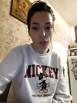 Snapshot of JoLeNe27 chatting on October 26, 2025, 5:41 am JoLeNe27 online show from October 26, 2025, 5:41 am