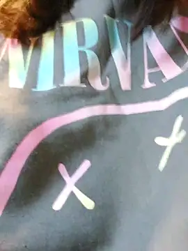 Snapshot of JoLeNe27 chatting on September 27, 2025, 4:02 pm JoLeNe27 online show from September 27, 2025, 4:02 pm