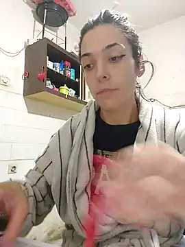 Snapshot of JoLeNe27 chatting on October 3, 2025, 4:08 pm JoLeNe27 online show from October 3, 2025, 4:08 pm