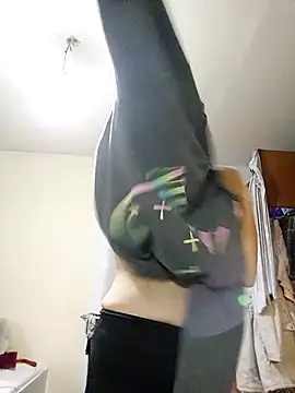 Snapshot of JoLeNe27 chatting on October 12, 2025, 4:47 am JoLeNe27 online show from October 12, 2025, 4:47 am