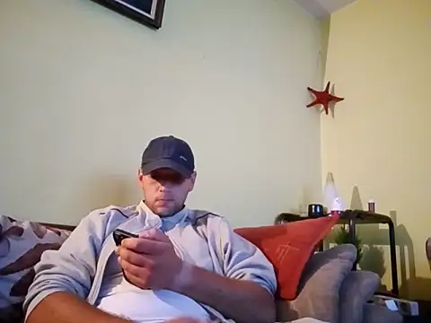 Snapshot of Flakka95 chatting on October 1, 2025, 10:13 pm Flakka95 online show from October 1, 2025, 10:13 pm