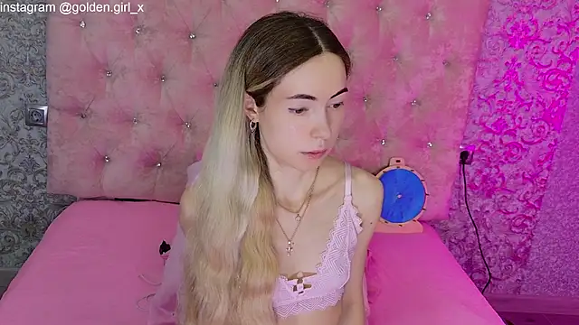 Akilla Queen online show from March 20, 2026, 2:01 am