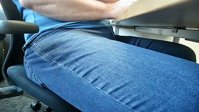 Snapshot of 69bezfleku chatting on October 20, 2025, 6:26 am 69bezfleku online show from October 20, 2025, 6:26 am