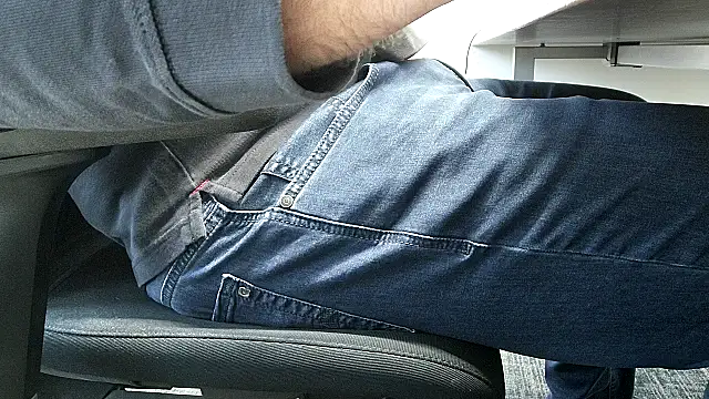 Snapshot of 69bezfleku chatting on October 23, 2025, 6:12 am 69bezfleku online show from October 23, 2025, 6:12 am