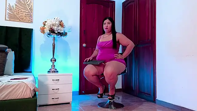 Snapshot of AGATHAA_WHITE chatting on September 23, 2025, 11:50 am AGATHAA WHITE online show from September 23, 2025, 11:50 am