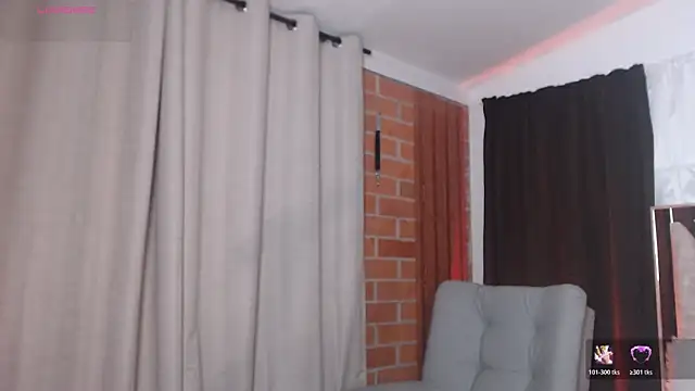 AGATHAA WHITE online show from March 6, 2026, 10:10 am