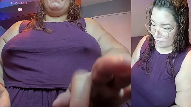Snapshot of Johana_bbw chatting on February 26, 2025, 8:39 am Johana bbw online show from February 26, 2025, 8:39 am