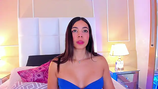 Snapshot of Zoe_Evans_ chatting on October 24, 2025, 12:15 pm Zoe Evans online show from October 24, 2025, 12:15 pm