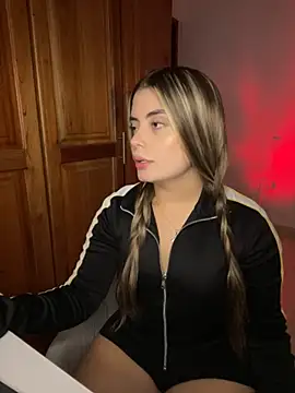 Snapshot of Miss_valeriaa chatting on February 10, 2026, 11:48 pm Miss valeriaa online show from February 10, 2026, 11:48 pm