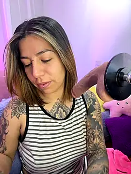  antonella dreamss online show from September 26, 2025, 9:16 am