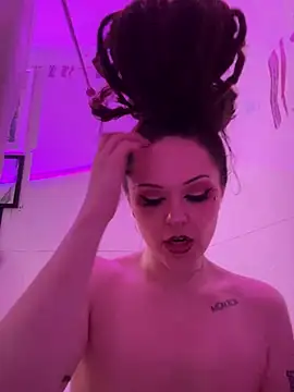 Snapshot of BlaizeyBBy chatting on January 12, 2025, 12:33 pm BlaizeyBBy online show from January 12, 2025, 12:33 pm