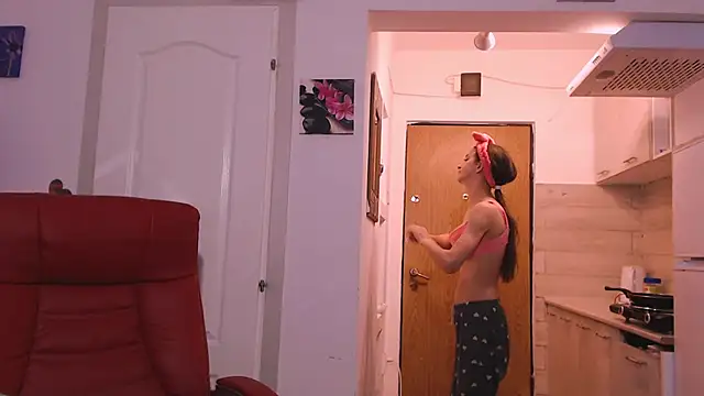 simyhvn online show from February 2, 2026, 6:12 am