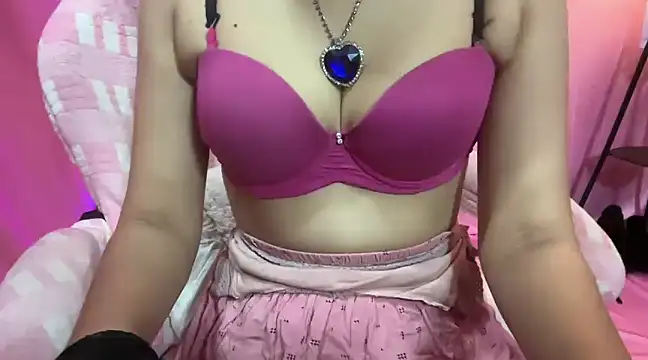 Queen Angelena online show from December 13, 2024, 7:21 pm