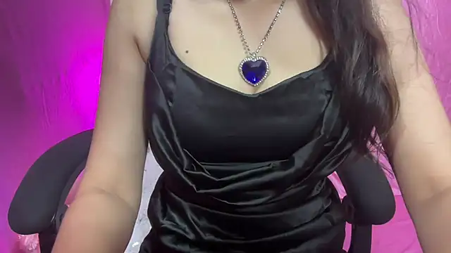 Queen Angelena online show from February 1, 2025, 4:43 pm