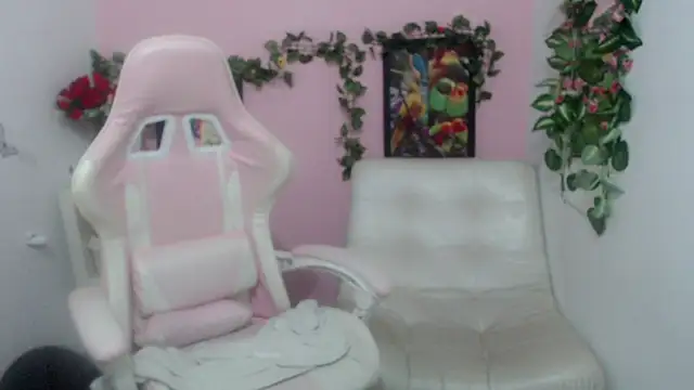 Snapshot of stepmother_105 chatting on October 6, 2025, 8:53 pm stepmother 105 online show from October 6, 2025, 8:53 pm