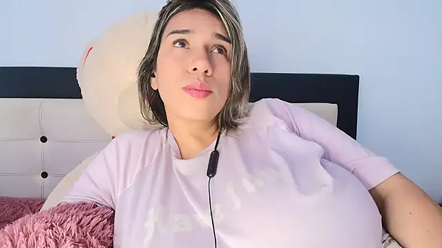 Snapshot of na-biky chatting on October 5, 2025, 2:52 pm na-biky online show from October 5, 2025, 2:52 pm