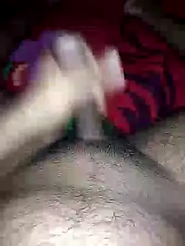 Snapshot of -epicene_bullock- chatting on December 31, 2024, 1:04 am -epicene bullock- online show from December 31, 2024, 1:04 am