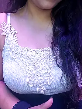 Snapshot of indian_passion chatting on February 24, 2026, 6:42 pm indian passion online show from February 24, 2026, 6:42 pm