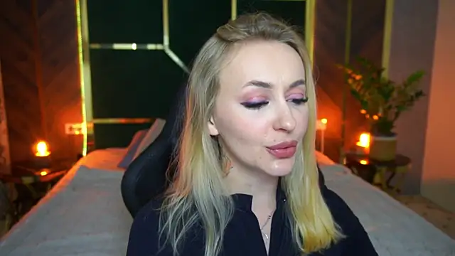 Snapshot of GraceCandy chatting on March 4, 2025, 11:11 pm GraceCandy online show from March 4, 2025, 11:11 pm