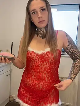 joanaelaa online show from December 14, 2024, 1:38 pm