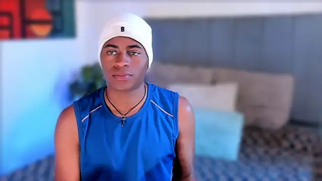 Snapshot of CrissBrownxxx chatting on October 7, 2025, 8:32 pm CrissBrownxxx online show from October 7, 2025, 8:32 pm