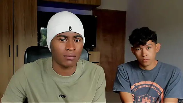 Snapshot of CrissBrownxxx chatting on June 25, 2026, 1:49 pm CrissBrownxxx online show from June 25, 2026, 1:49 pm