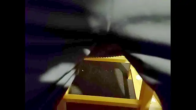 Snapshot of hairyuncut00 chatting on October 10, 2025, 9:15 pm hairyuncut00 online show from October 10, 2025, 9:15 pm