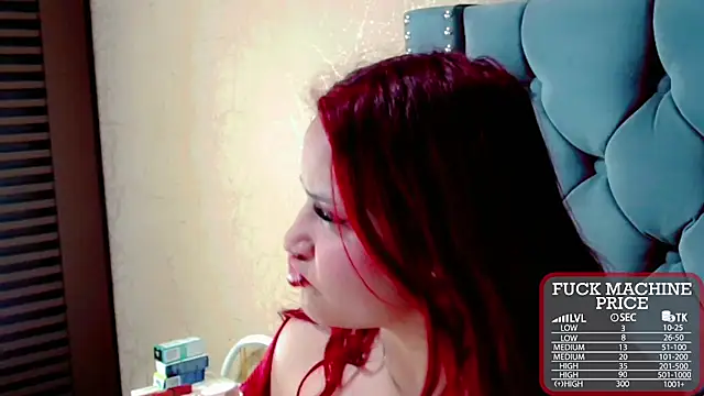 Imannejulienne online show from November 4, 2025, 12:03 am