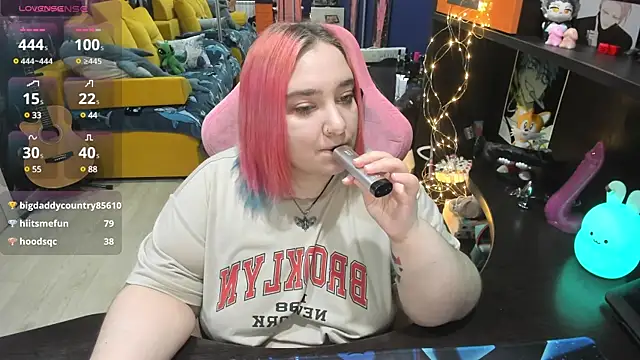 Softie Sofy online show from February 27, 2025, 9:50 am