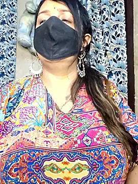 cute-tanvi online show from March 31, 2026, 1:46 pm