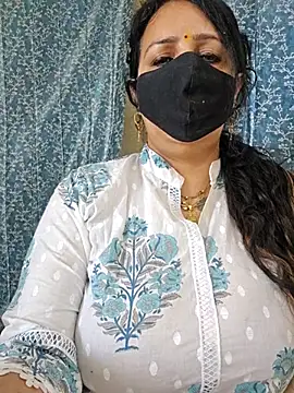 cute-tanvi online show from March 5, 2025, 8:21 am