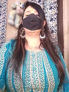 cute-tanvi online show from April 14, 2026, 12:59 am