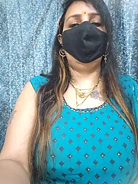 cute-tanvi online show from February 25, 2025, 1:41 am