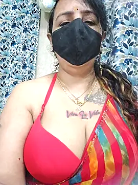 Snapshot of cute-tanvi chatting on October 6, 2025, 12:23 am cute-tanvi online show from October 6, 2025, 12:23 am