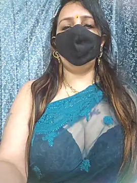 cute-tanvi online show from February 20, 2025, 1:36 am