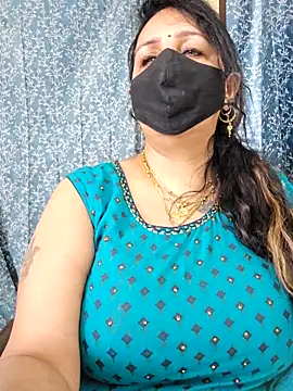cute-tanvi online show from March 8, 2025, 1:28 am