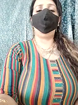 cute-tanvi online show from March 10, 2025, 10:18 am