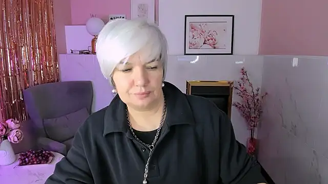 CarmenSoft online show from January 13, 2026, 8:46 pm