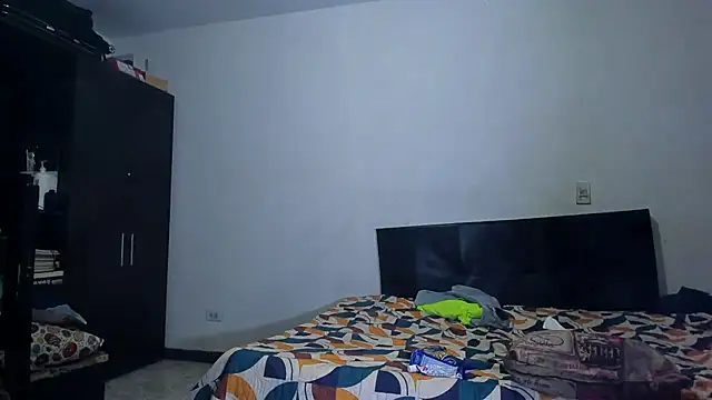 Snapshot of ares_sexxx chatting on February 22, 2026, 10:39 am ares sexxx online show from February 22, 2026, 10:39 am