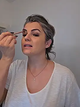 Domixdyva online show from October 29, 2025, 1:15 am