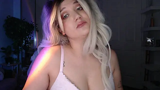 GoddessEmmy online show from March 26, 2026, 4:44 am