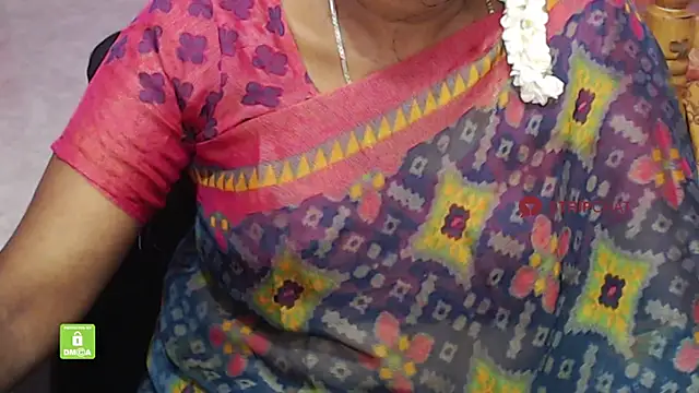 Snapshot of Novapol chatting on October 7, 2025, 5:47 pm Novapol online show from October 7, 2025, 5:47 pm