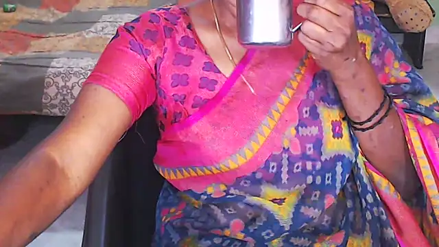 Snapshot of Novapol chatting on February 7, 2026, 6:05 pm Novapol online show from February 7, 2026, 6:05 pm